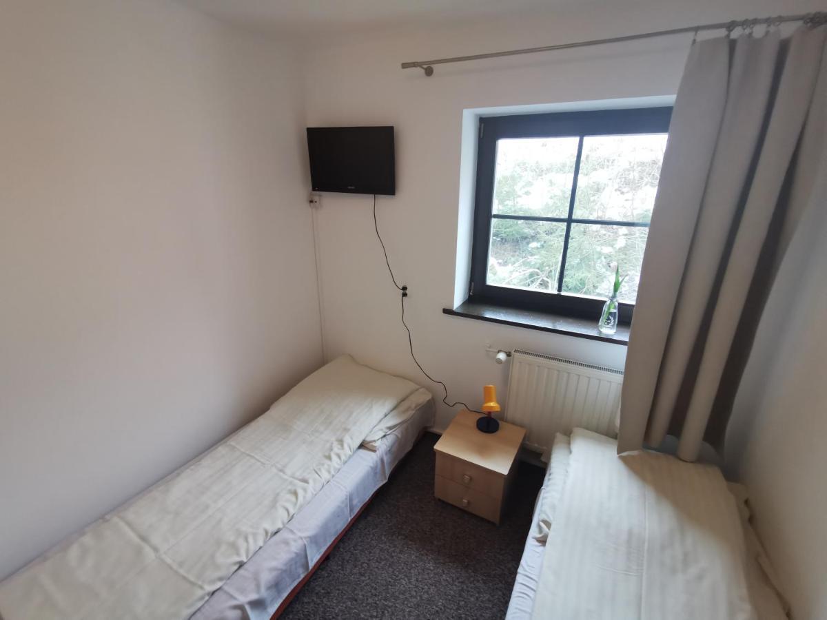 Straszny Dwor Hotel Duszniki Zdroj Room photo