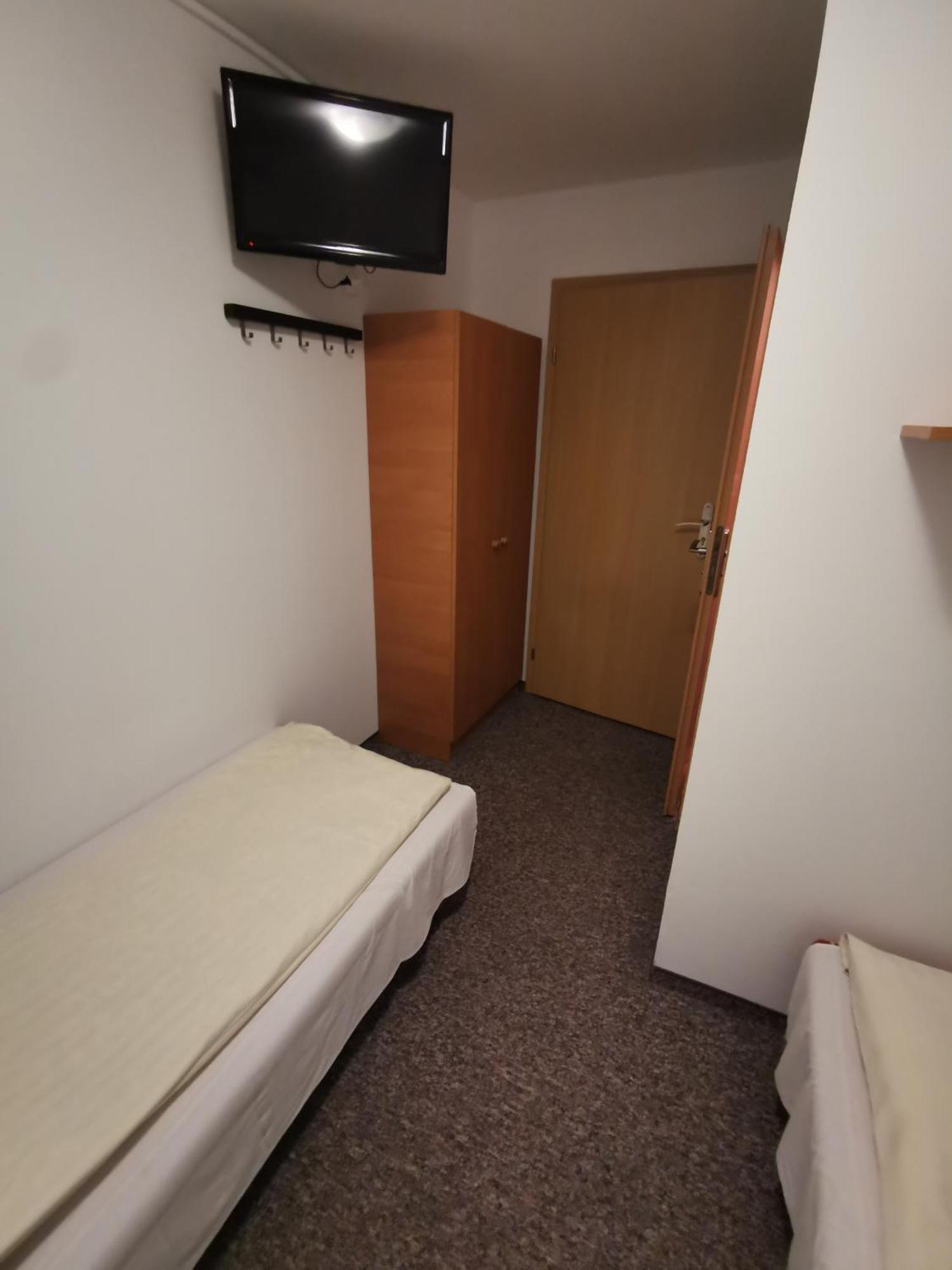 Straszny Dwor Hotel Duszniki Zdroj Room photo